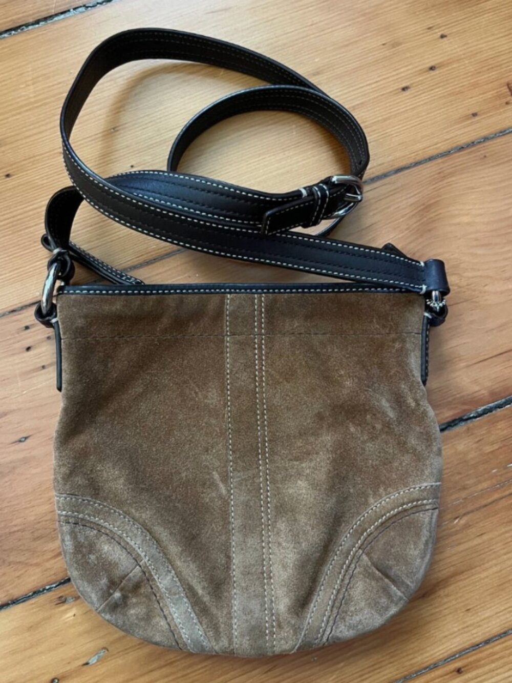 Vintage COACH Soho Brown Suede Leather Crossbody Bag. Excellent Condition.